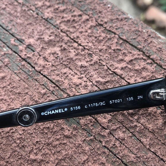 Vintage Chanel Sunglasses - Picture 5 of 9